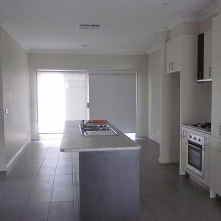 3/16 Newcastle Street, Preston VIC 3072 - Apartment For Rent | Domain - Photo 3