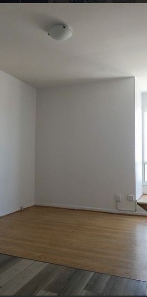 Appartement à Louer Disponible Immédiate - Photo 1