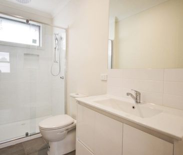 2/16 Clunes Street, Kingsbury VIC 3083 - Townhouse For Rent | Domain - Photo 5