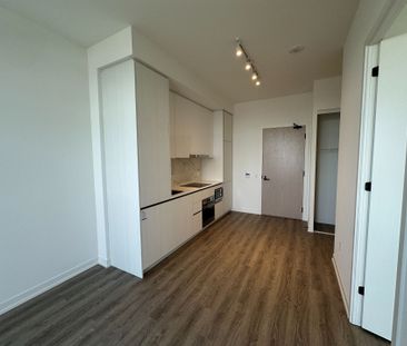 For Lease - 8 Interchange Way Unit# 3702, Vaughan, Ontario - Photo 2