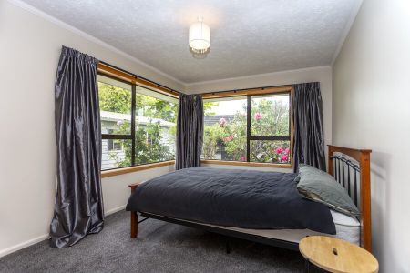 Spacious pet friendly family home in Hoon Hay! - Photo 5