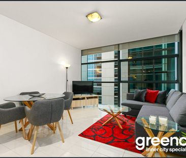 Large furnished apartment - just pack your bags and move in! - Photo 2
