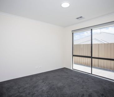 Brand New Family Home in Prime Yanchep Location - Photo 3