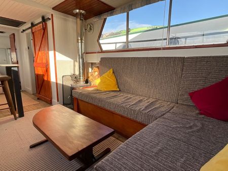 1 Bed House Boat, Henley Road, RG4 - Photo 3