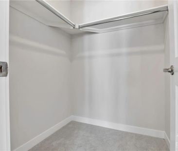 For Lease - 3061 Travertine Way, Barrhaven, Ontario - Photo 6