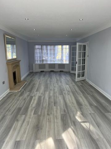 5 bedroom detached house to rent - Photo 2