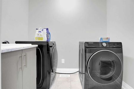 For Lease - 11 Dalbeattie Drive, Brampton, Ontario - Photo 3