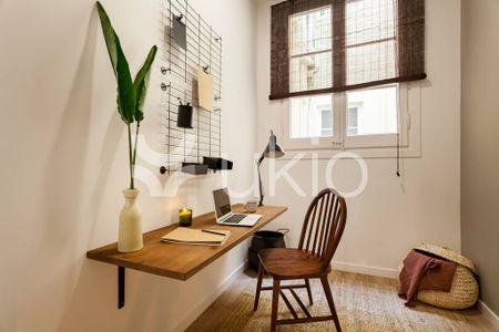 4 room luxury Apartment for rent in Barcelona, Spain - Photo 2