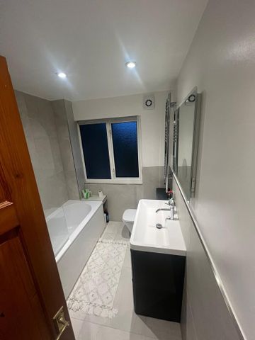 1 bedroom in a house share to rent - Photo 4
