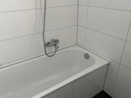 2-Zimmer-Wohnung in Brambauer frei, mit Renovierungsgutschein für Bodenbelag.. - Photo 5