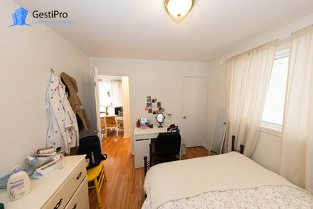 1315 Garnier - Photo 4