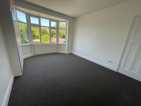 4 bedroom semi-detached house to rent - Photo 5