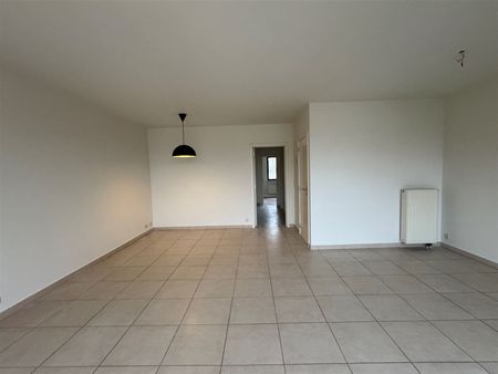 Appartement met terras in centrum Sint-Niklaas - Photo 2