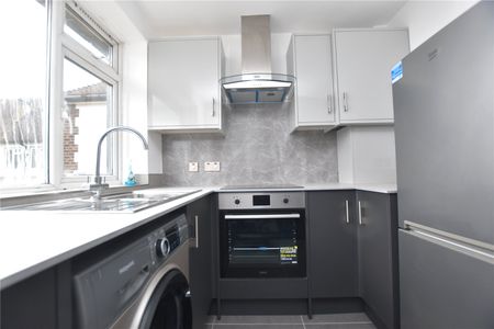 Selhurst New Court, Selhurst New Road, London, SE25 - Photo 5