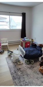 5 1/2 rénové à louer - Photo 4