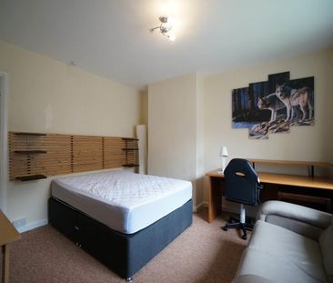 108 Caernarfon Road - Photo 6