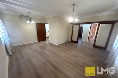 In the Avenues - Photo 2