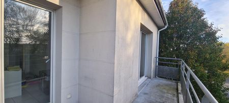 Location Appartement 3 pièces 64m² ST SEBASTIEN SUR LOIRE 44230 - Photo 2