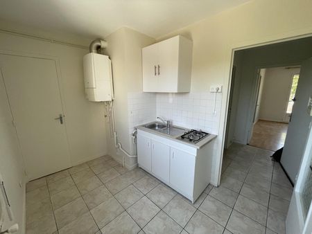 Location Appartement 1 pièce 27m² CLERMONT FERRAND 63000 - Photo 4