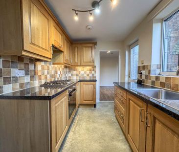 3 bedroom terraced house to rent - Photo 2