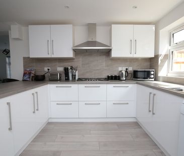 OX Living is proud to present this high-quality 5-bedroom co-living... - Photo 4