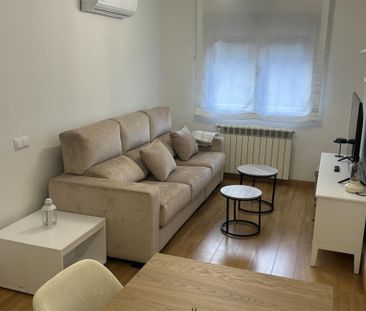 Piso de alquiler en Calle de Fermín Caballero, 52a, La Paz - Photo 3