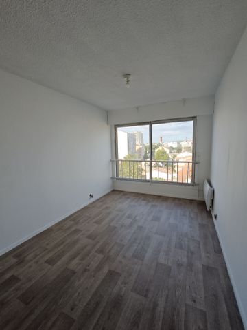 Appartement 2 pièces 43m2 MARSEILLE 10EME 693 euros - Photo 3