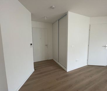 Location Appartement 1 pièce 31m² - Photo 1
