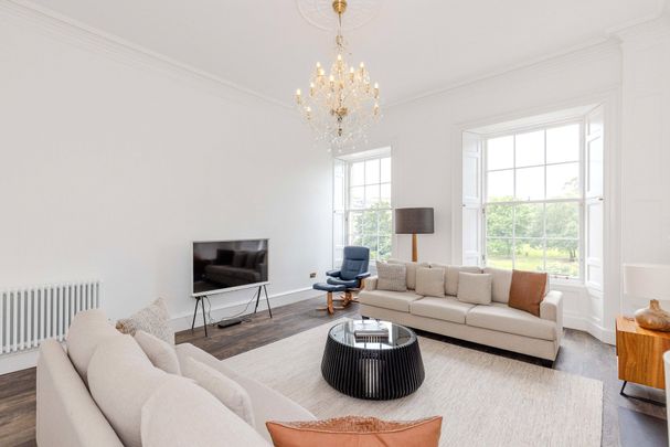 2F, 8 Moray Place - Photo 1