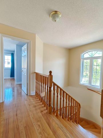 For Lease - 23 Escapade Drive, Richmond Hill, Ontario - Photo 3