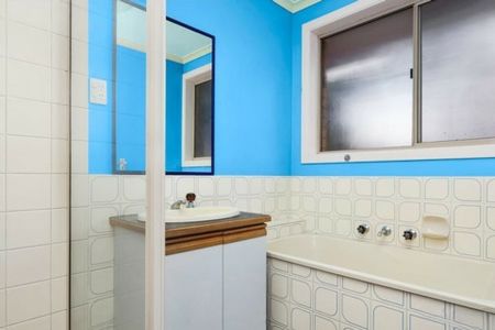 58 Songlark Crescent, Werribee VIC, Belconnen - Photo 5