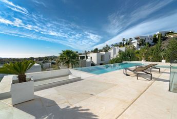 Luxury Villa for rent in Benahavís, Andalusia