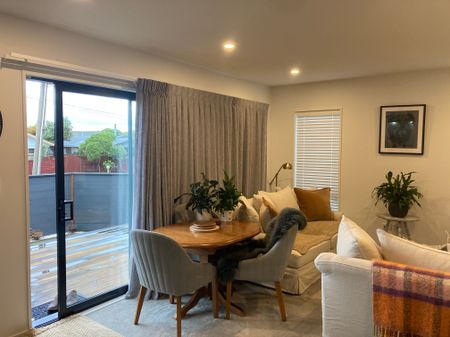 The Romance Of The Beach! - Photo 4