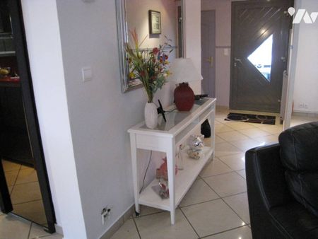 Maison 90m2, 3 chambres, jardin, garage. 1000€, dispo - Photo 4