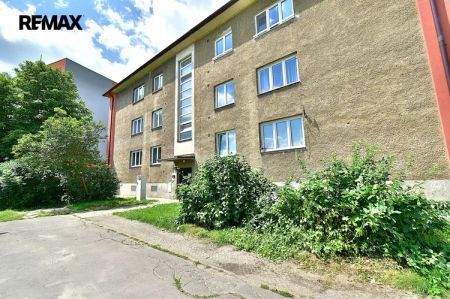 Pronájem moderního zrekonstruovaného bytu 2+1 - Photo 2