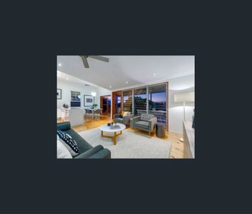 4 beds in Red Hill - available 21st February - Photo 3