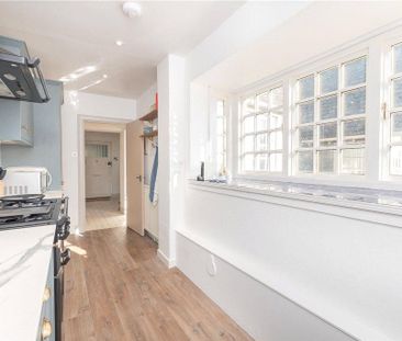 3 bedroom apartment to rent - Photo 6