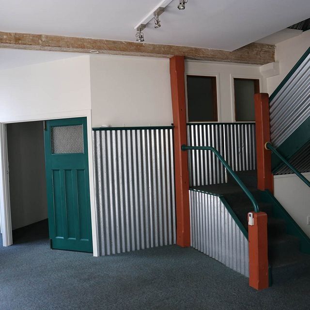 Warehouse precinct apartment - Photo 1