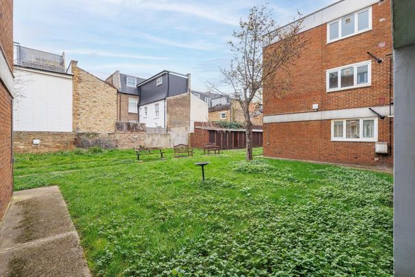 1 bedroom flat to rent - Photo 1