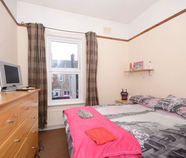 41 Ravenhill Avenue, Belfast BT6 8LD - Photo 4