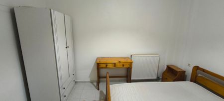 Ενοικιάζεται ημιυπόγεια δίχωρη γκαρσονιέρα επιπλωμένη Κηπούπολη Ηρακλείου Κρήτης - Photo 2