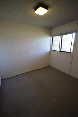 Solid Unit - Photo 1