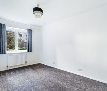 Available unfurnished from 24/11/2025 - Photo 4
