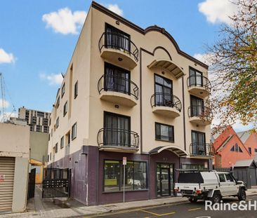 Stylish Split-Level Living in the Heart of the City - Photo 2