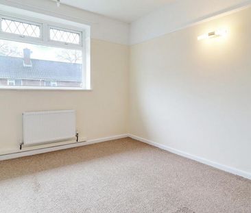 2 bedroom maisonette to rent - Photo 4