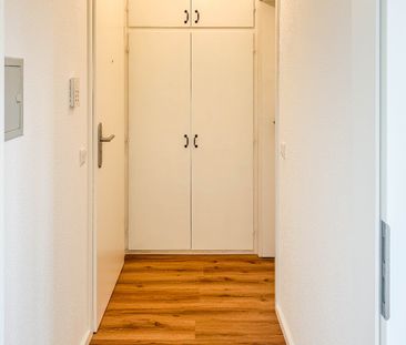 Klein, fein, renoviert: Dachgeschosswohnung mit Stellplatz in Refrath - Photo 6