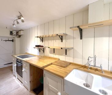 2 bedroom cottage to rent - Photo 1