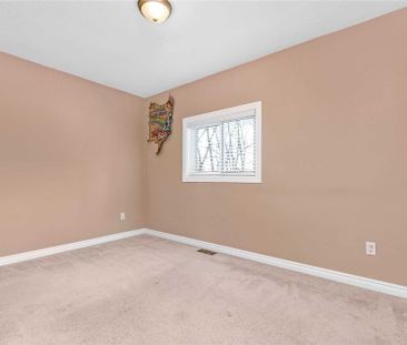 For Lease - 202 Cox Mill Road, Barrie, Ontario - Photo 6