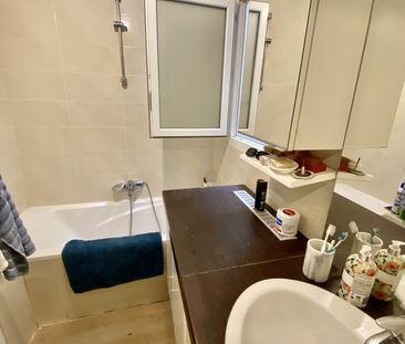 Location Appartement 4 pièces 68m² HYERES 83400 - Photo 6