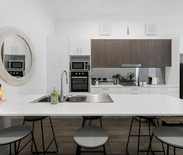 Spacious One-Bedroom Retreat with Resort Facilities - Photo 4